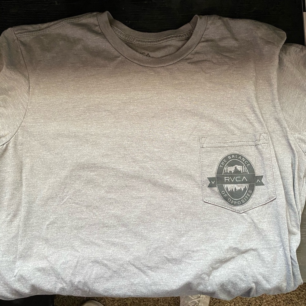 Rvca graphic tee